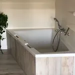 Bed & Breakfast Vrijheid Van