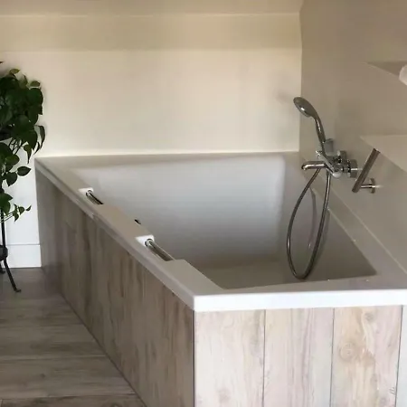 Bed & Breakfast Vrijheid Van
